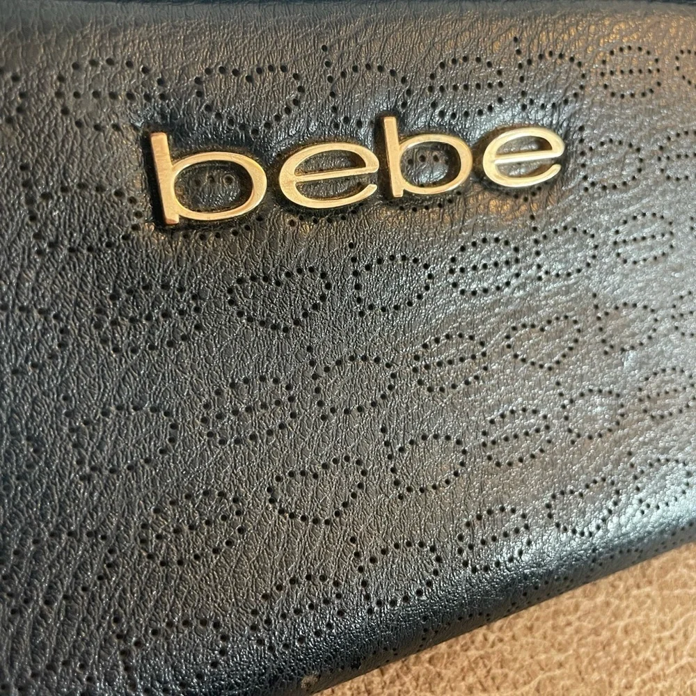 Bebe Sherine Black Gold Zip Around Wallet Y2K McBling Baddie Vintage Logo